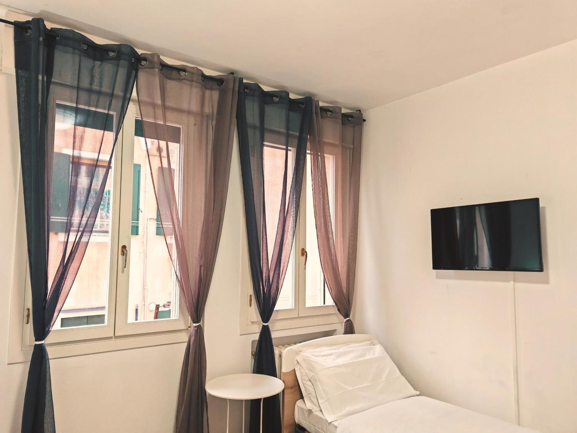 Goldmine Guest House 1 Venedig Zimmer foto